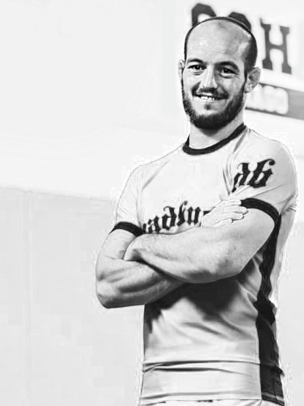 Lucas Galbusera - Mestre • Colíder del team Galbubros • Competidor